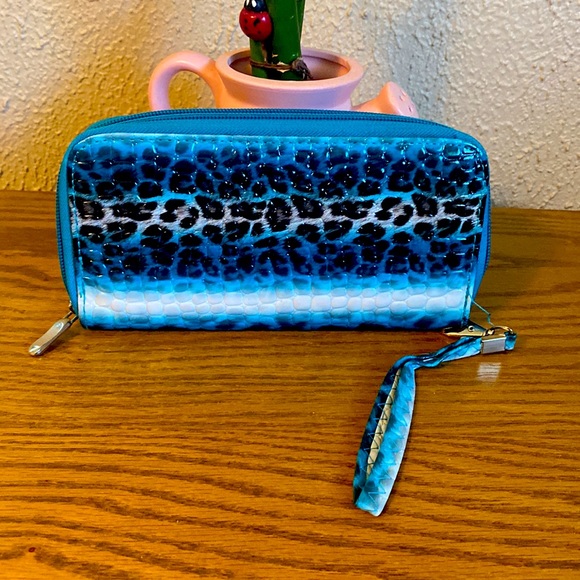 Wallet - Picture 2 of 5